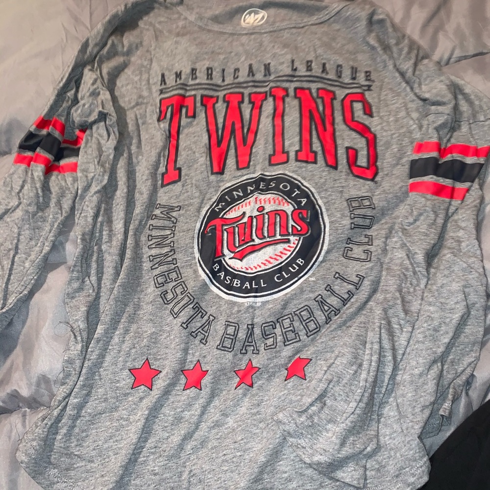 TWINS long sleeve